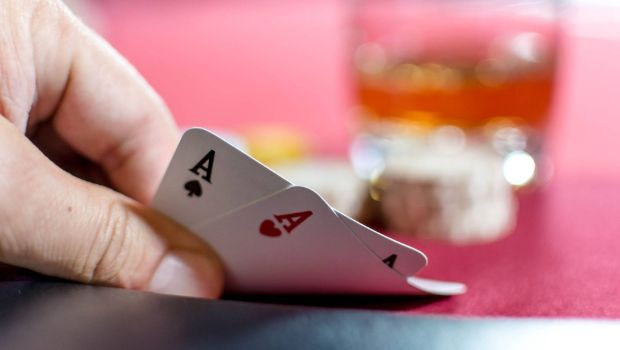 Baccarat Online: Common Terms & Jargons Every Player Should Know About