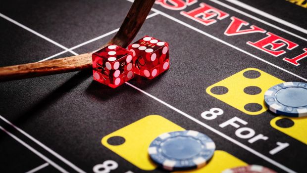 Land Based Craps vs Online Craps – Which is Better?